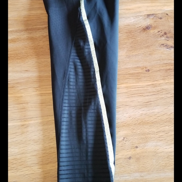 Adidas black  leggings - Picture 4 of 5